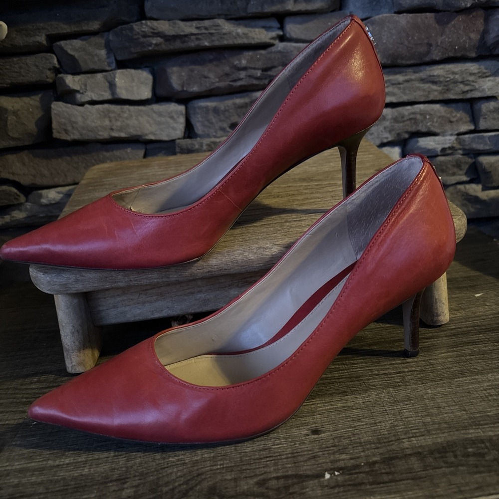 LAUREN RALPH LAUREN STILETTO PUMPS - RED LEATHER - 9.5 B - Picture 2 of 12